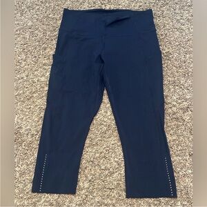 Lululemon leggings navy 8 19” inseam capris cropped Fast and Free Style